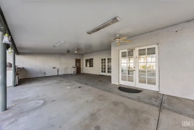 $899,999 | Undisclosed Address, Bakersfield, CA 93307