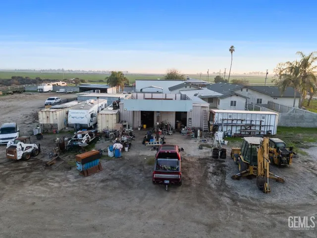 $899,999 | Undisclosed Address, Bakersfield, CA 93307