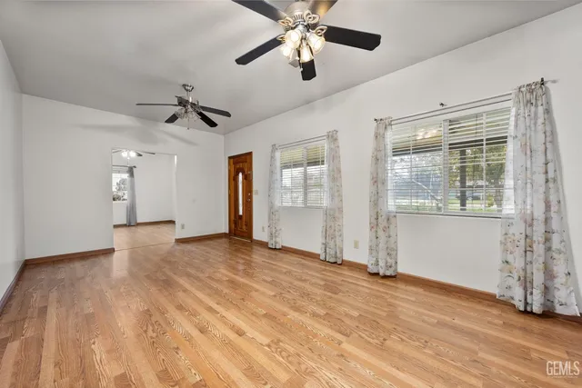 $899,999 | Undisclosed Address, Bakersfield, CA 93307