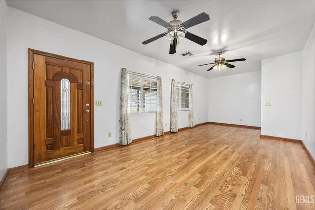 $899,999 | Undisclosed Address, Bakersfield, CA 93307