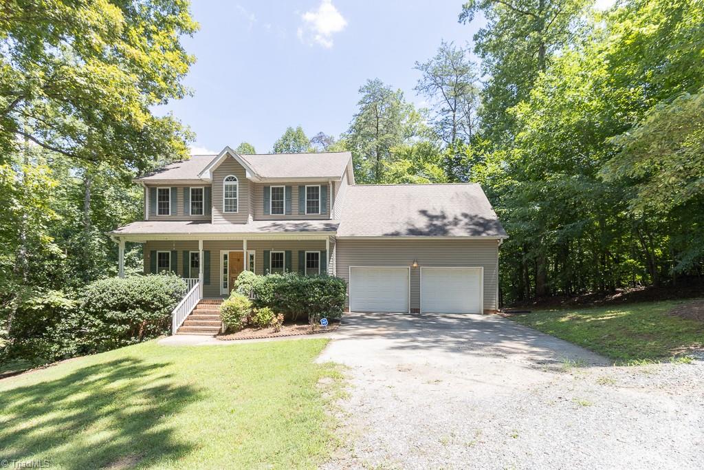 7560 Strawberry Road Summerfield, NC 27358 - Photo 4 of 45