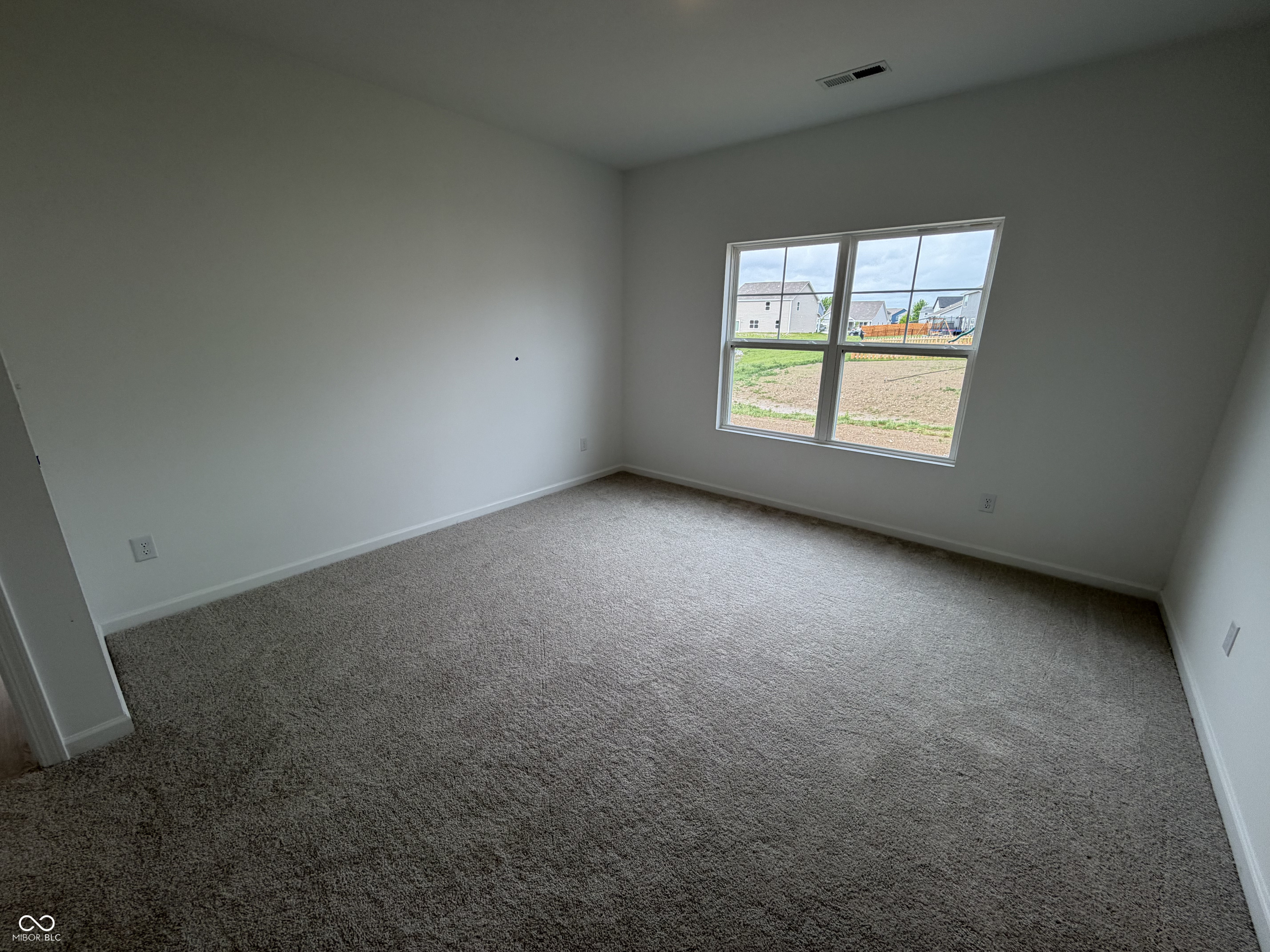 1611 Pebble Bch Drive Pendleton, IN 46064 - Photo 3 of 5