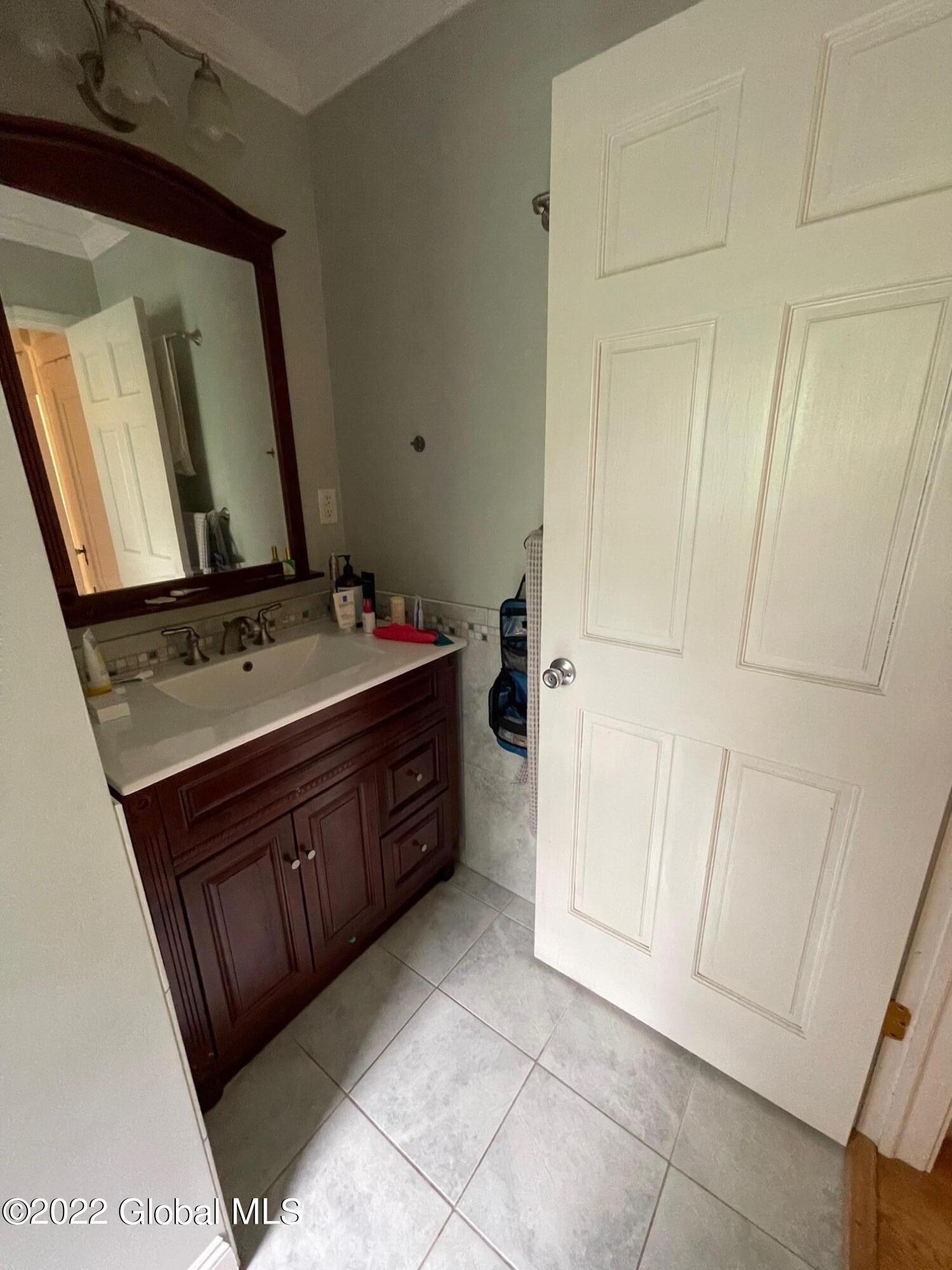 7 Mc Leod Road Troy, NY 12180 - Photo 11 of 17 IMG_2707