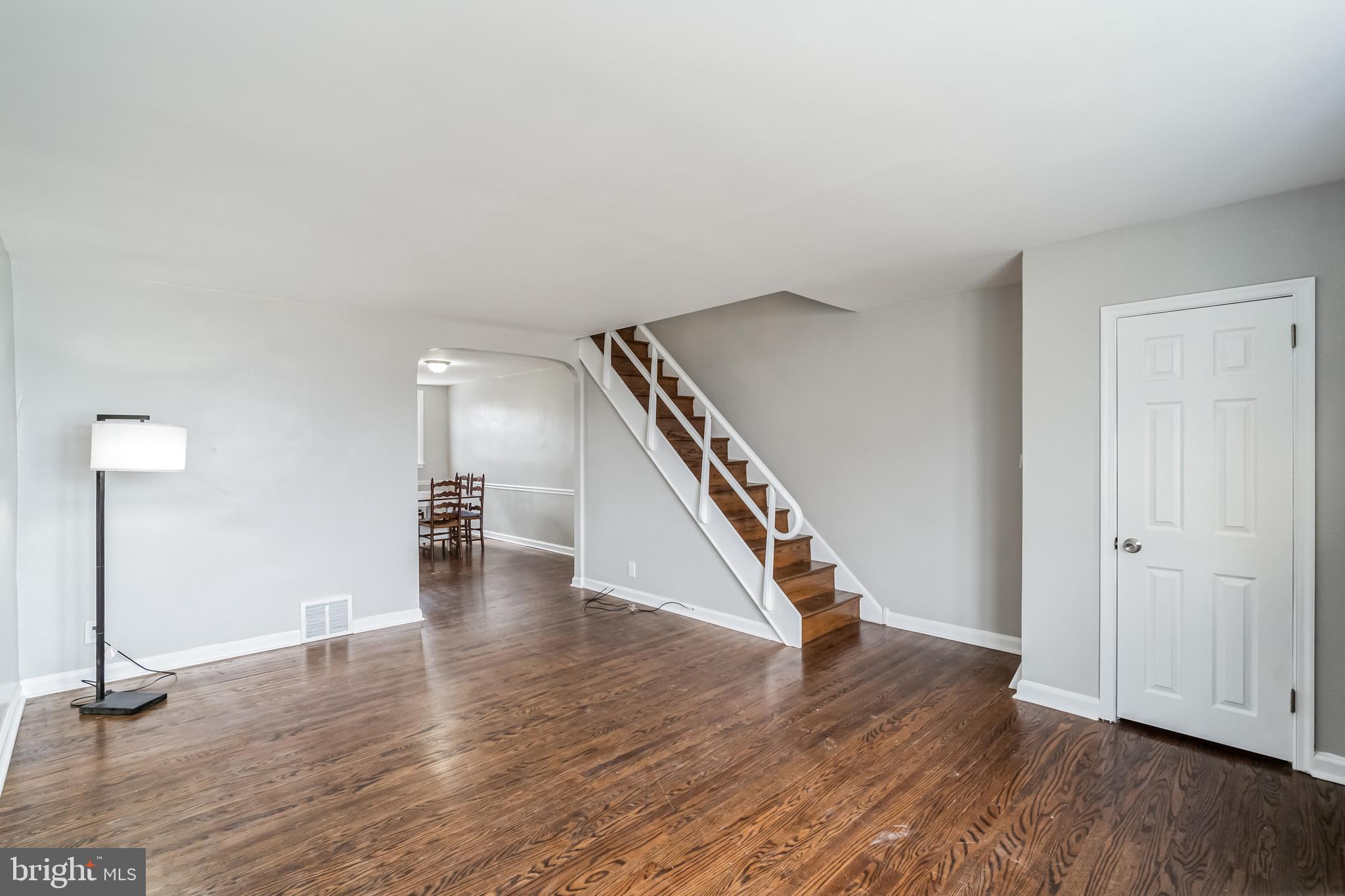 3242 Fordham Road Philadelphia, PA 19114 - Photo 4 of 27 Gallery Image 4