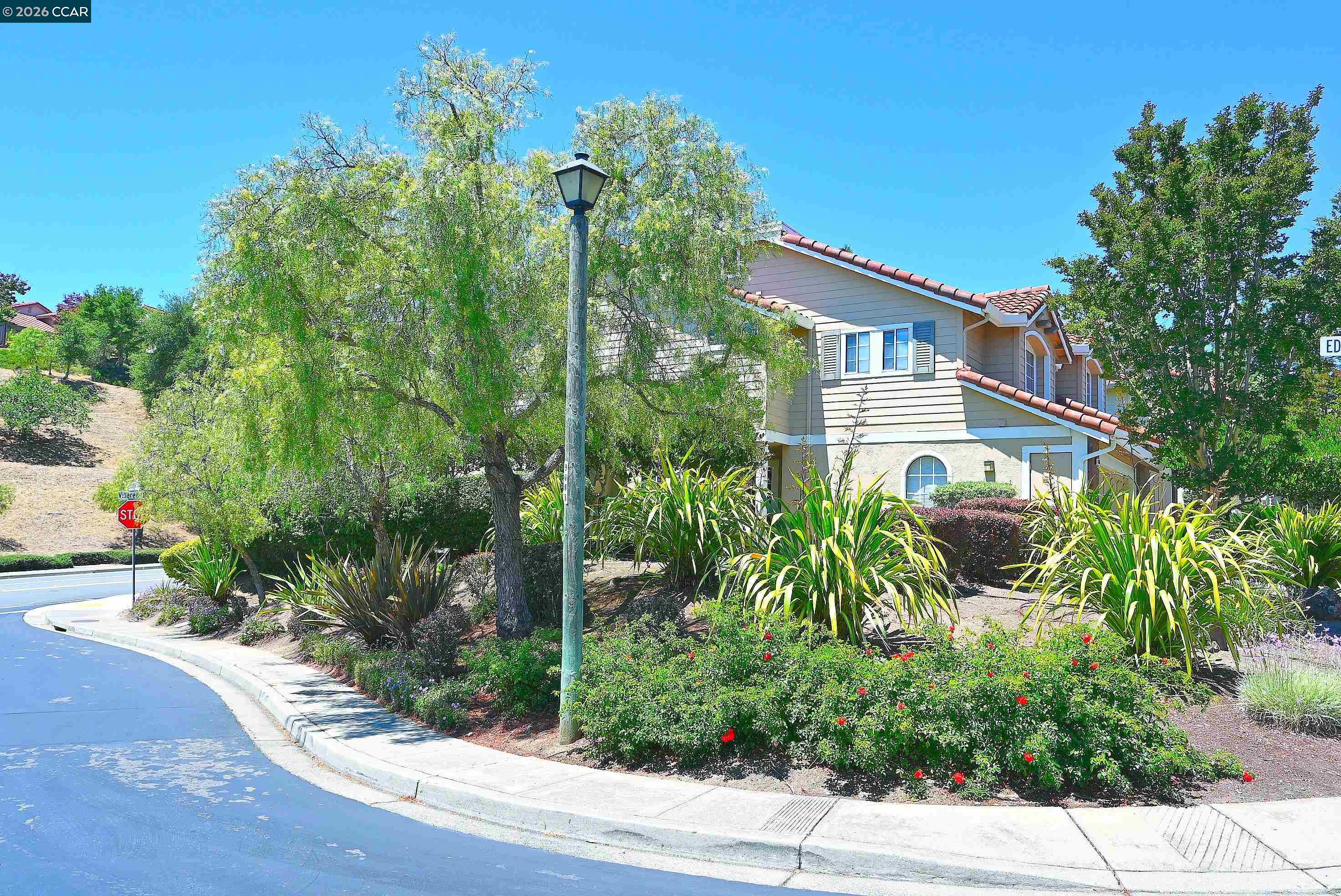 6670 Edgewood Way Castro Valley, CA 94552 - Photo 46 of 56