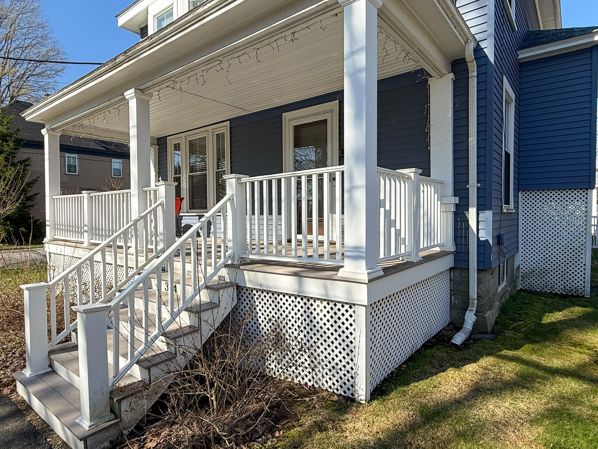 374 Center Street Bangor, ME 04401 - Photo 2 of 30 1a