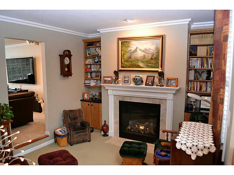 2360 Ridge Road Jefferson Hills, PA 15332 - Photo 3 of 16 Den.