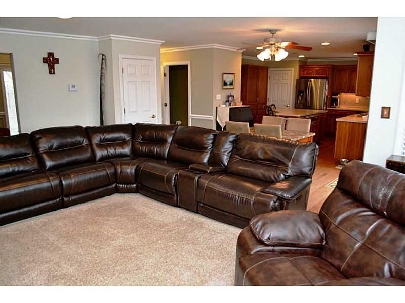 2360 Ridge Road Jefferson Hills, PA 15332 - Photo 4 of 16 Family Room.