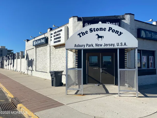 $3,300 | 1204 Emory Street, Unit 2, Asbury Park, NJ 07712