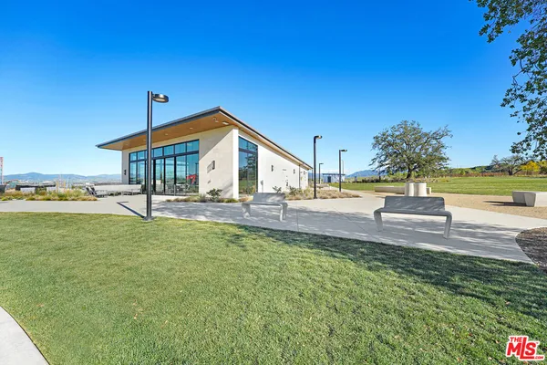 $679,000 | 27566 Manzanita Way, Valencia, CA 91381