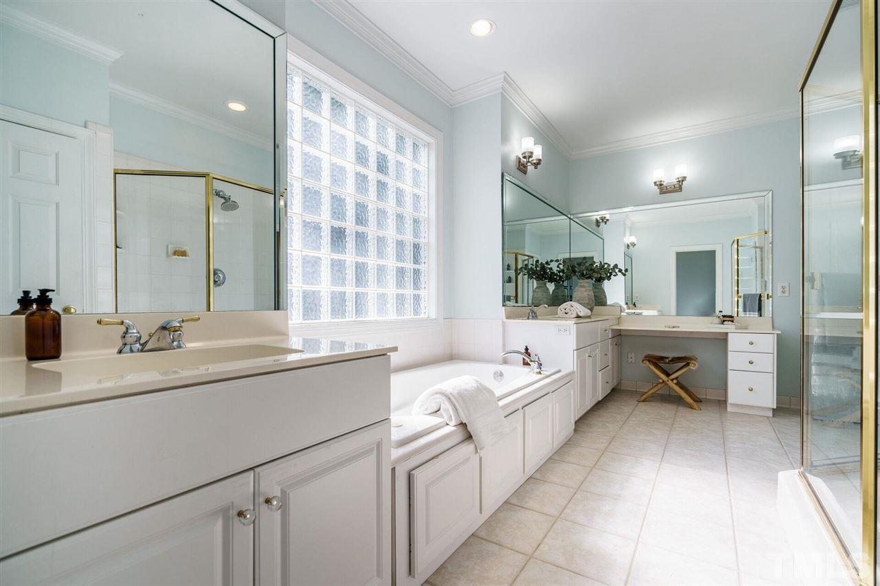 4517 Touchstone Forest Road Raleigh, NC 27612 - Photo 19 of 30