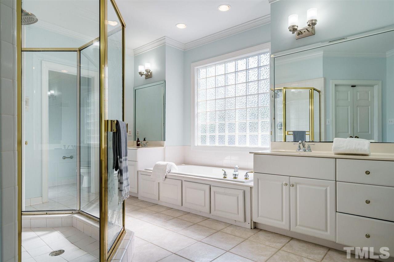4517 Touchstone Forest Road Raleigh, NC 27612 - Photo 20 of 30