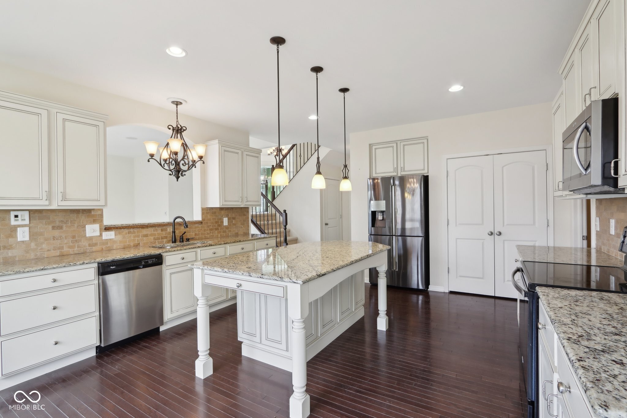 3892 Pelham Road Carmel, IN 46074 - Photo 11 of 62 Gallery Image 11