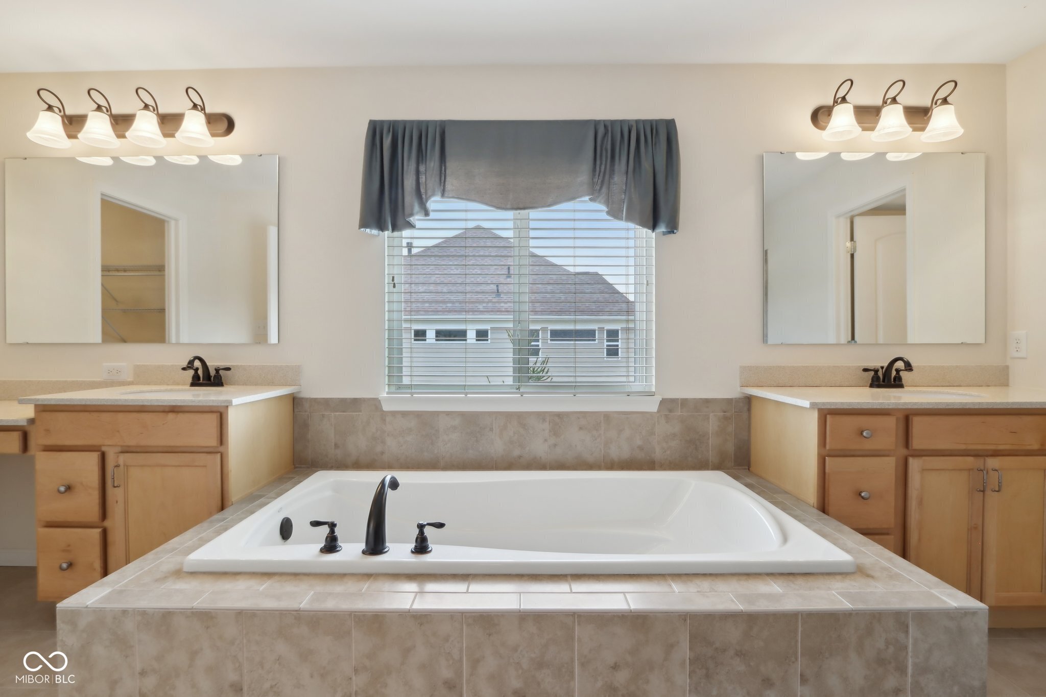 3892 Pelham Road Carmel, IN 46074 - Photo 29 of 62 Gallery Image 29