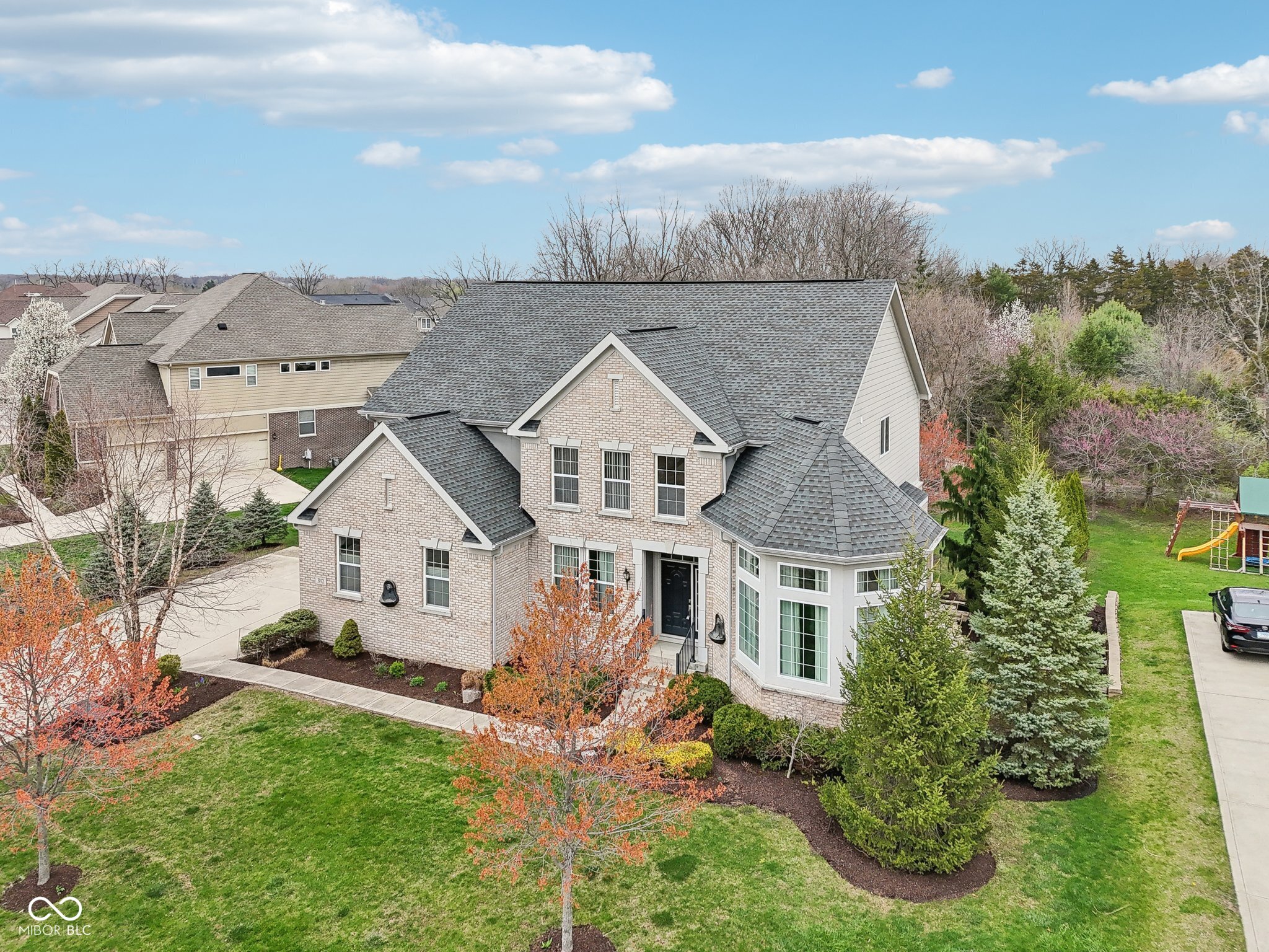 3892 Pelham Road Carmel, IN 46074 - Photo 3 of 62 Gallery Image 3