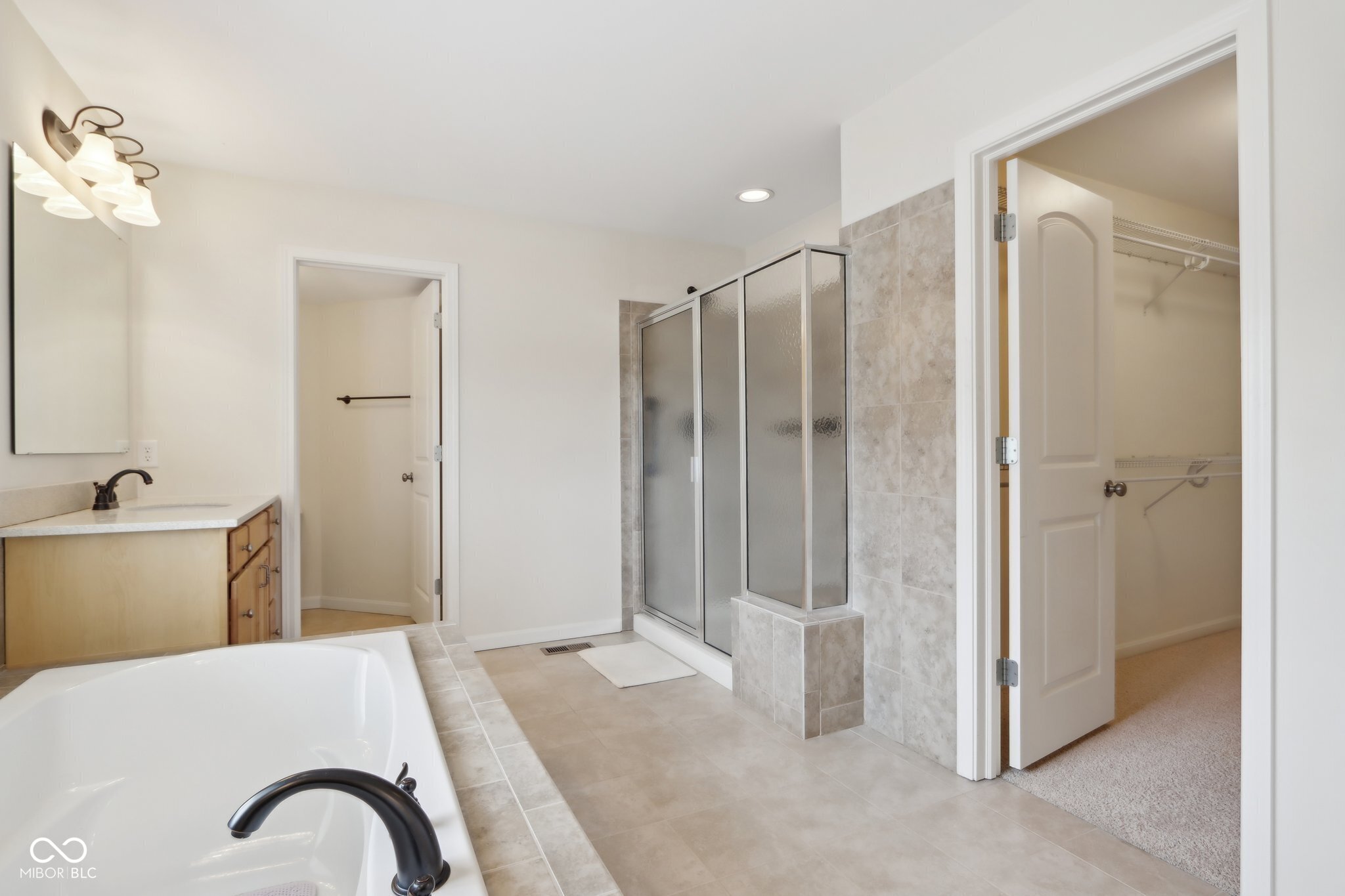 3892 Pelham Road Carmel, IN 46074 - Photo 31 of 62 Gallery Image 31