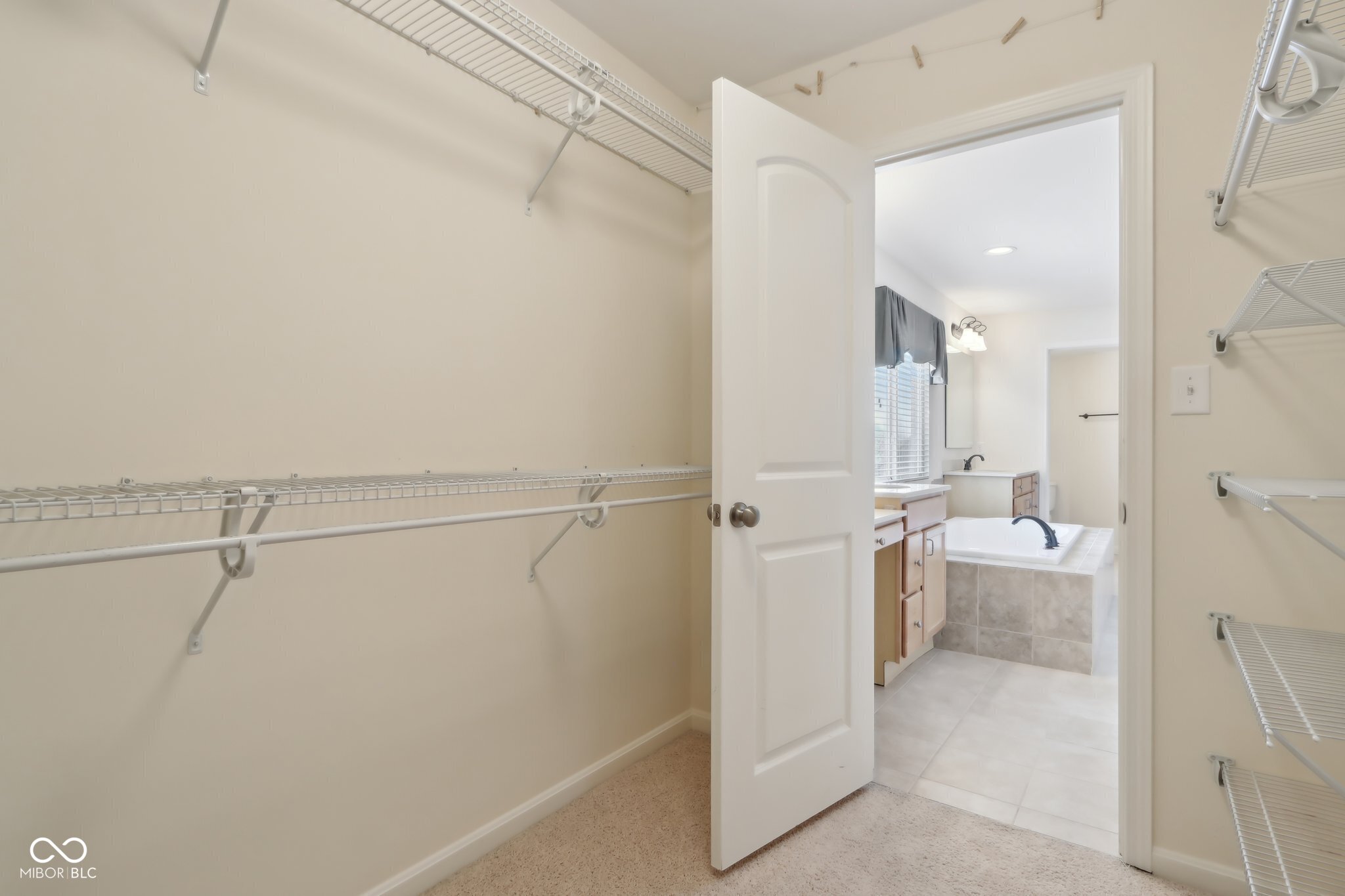 3892 Pelham Road Carmel, IN 46074 - Photo 34 of 62 Gallery Image 34