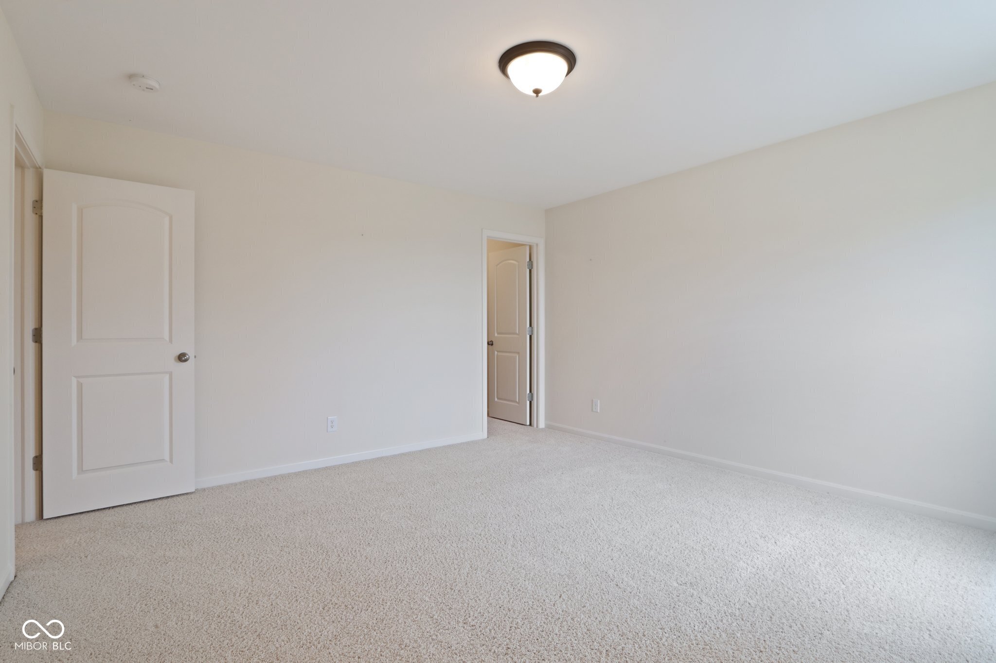 3892 Pelham Road Carmel, IN 46074 - Photo 37 of 62 Gallery Image 37
