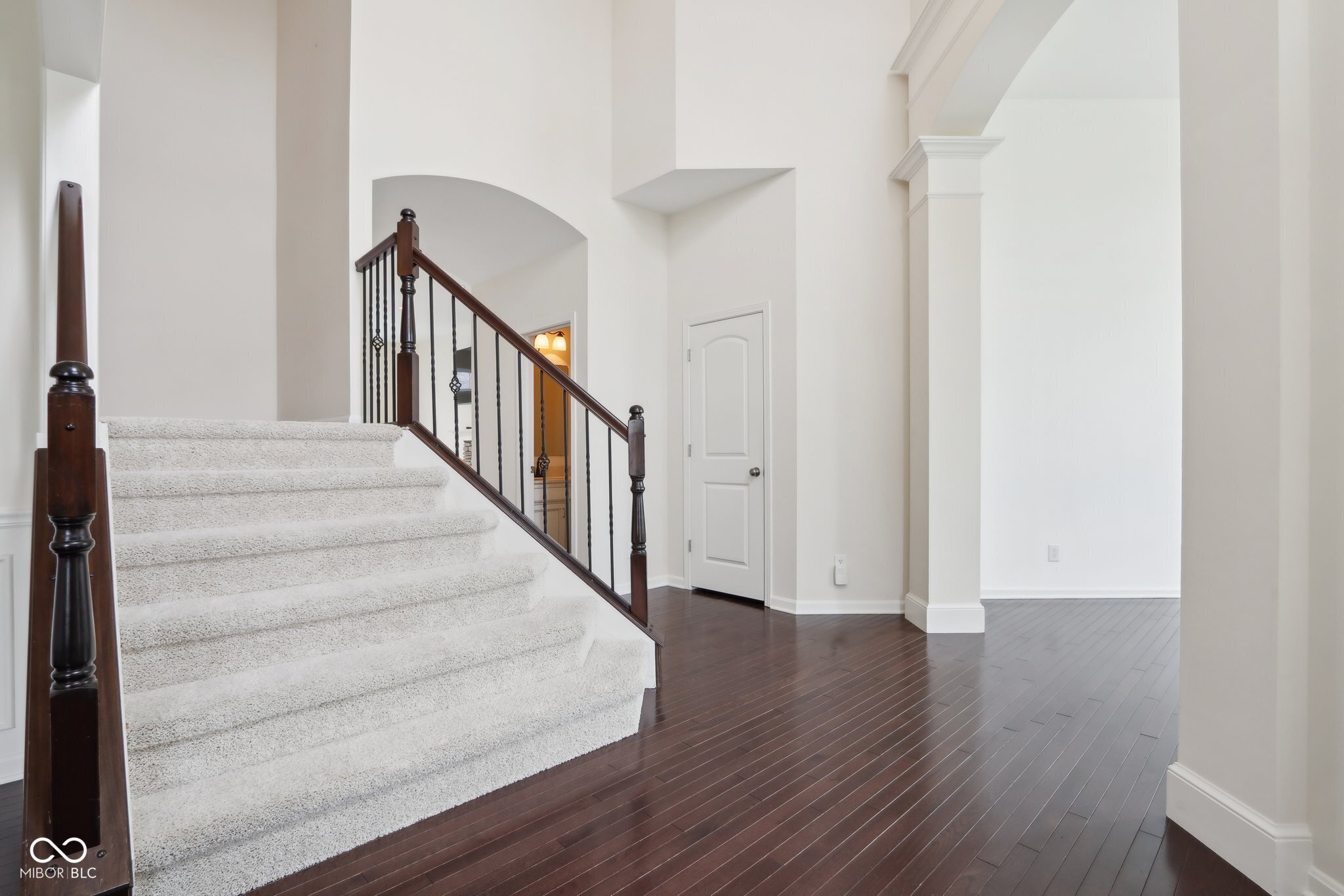 3892 Pelham Road Carmel, IN 46074 - Photo 7 of 62 Gallery Image 7