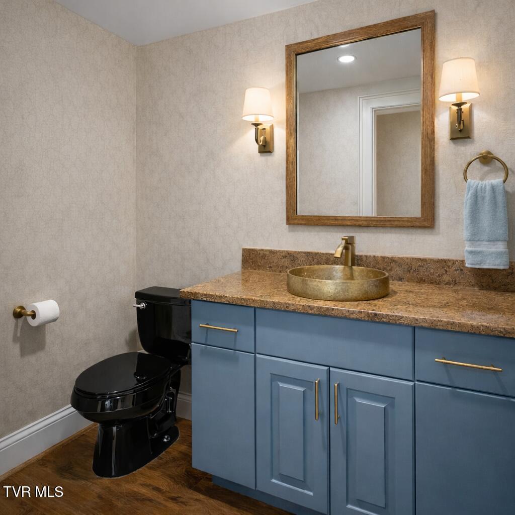 121 Queensgate Bristol, TN 37620 - Photo 10 of 46 84c1f05e-efa0-4659-b8fb-d7208179fecb