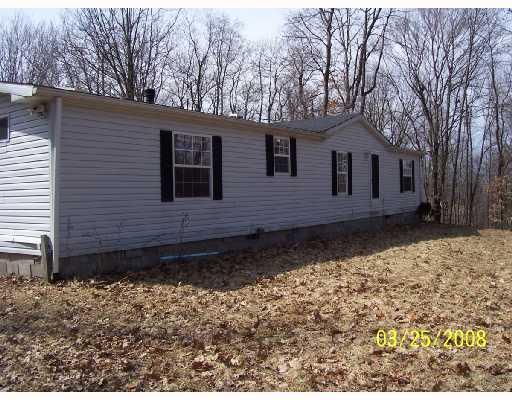 165 Kaiser Road Butler, PA 16002 - Photo 2 of 8 Exterior Front.