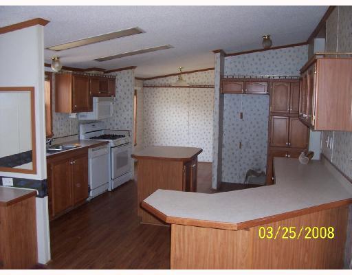 165 Kaiser Road Butler, PA 16002 - Photo 3 of 8 Kitchen.