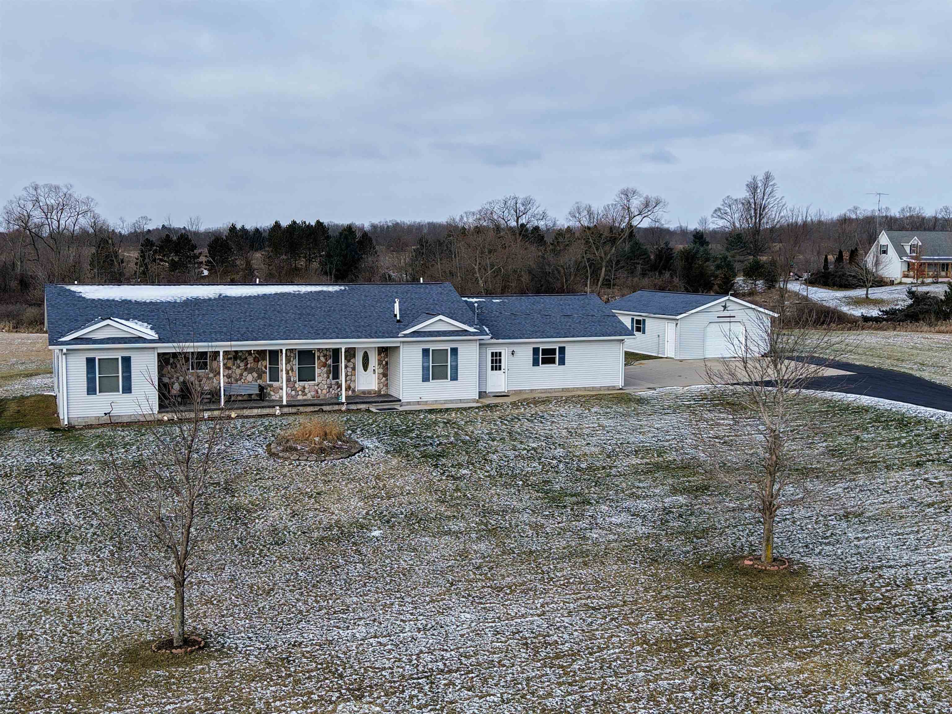 5422 Stillwagon Road Gladwin, MI 48624 - Photo 4 of 38