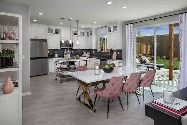 $842,812 | 1910 Peony Street, Hollister, CA 95023