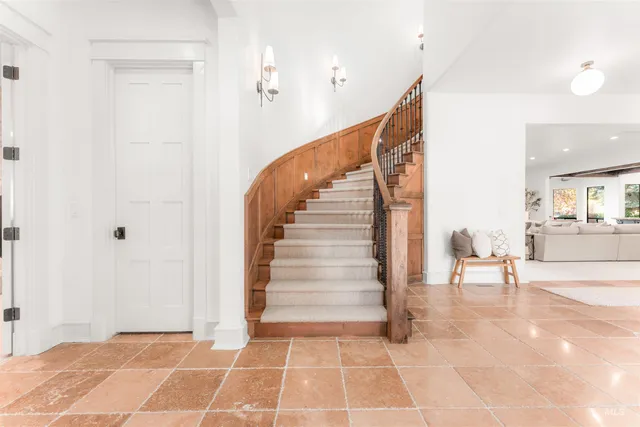 $1,934,900 | 1222 South Lake Pointe Way, Eagle, ID 83616