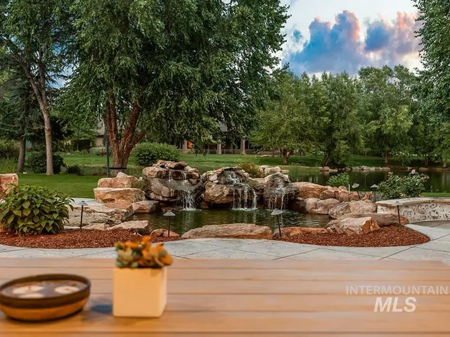 $1,934,900 | 1222 South Lake Pointe Way, Eagle, ID 83616