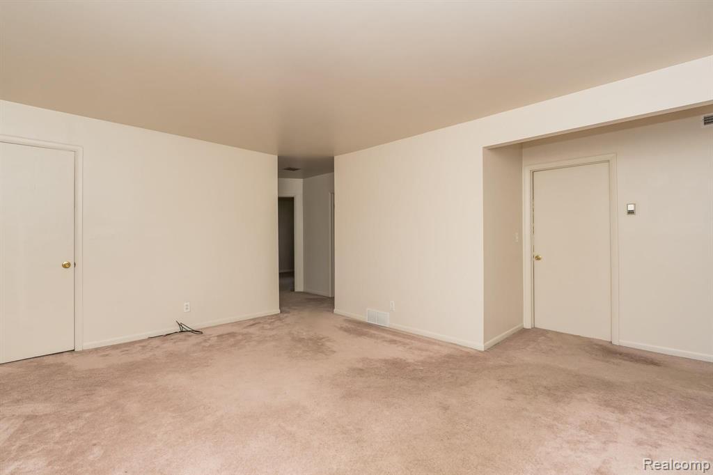 3409 Crooks Road Rochester Hills, MI 48309 - Photo 13 of 16
