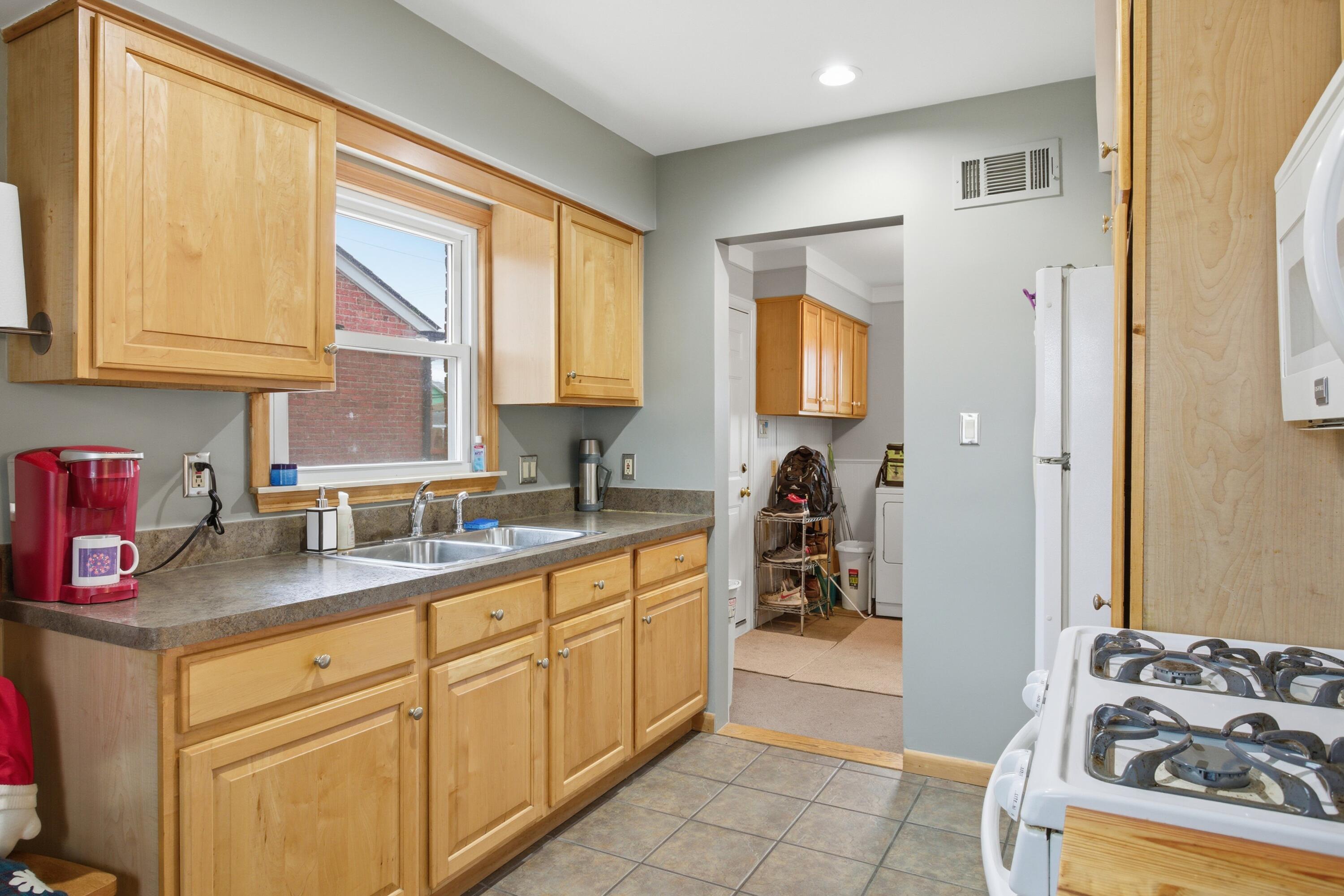 7324 McKinley Center Line, MI 48015 - Photo 13 of 40 IMG_0406