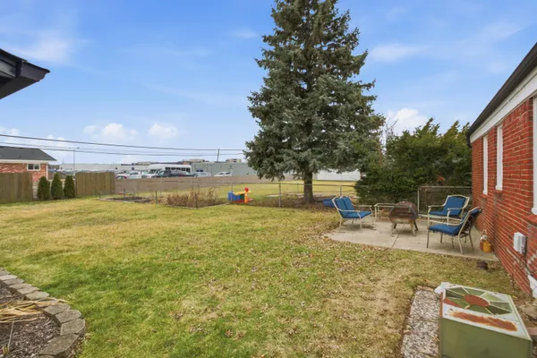 $179,900 | 7324 McKinley, Center Line, MI 48015