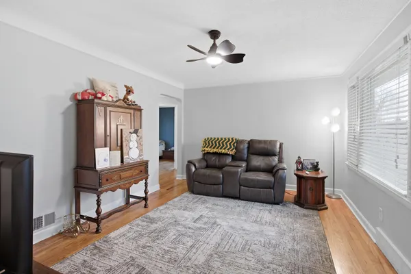 $179,900 | 7324 McKinley, Center Line, MI 48015