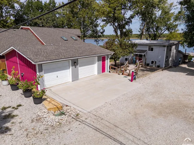 $618,000 | 15339 Lake Road 2, Gardner, KS 66030