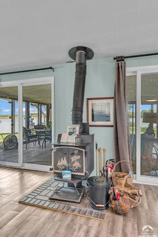 $618,000 | 15339 Lake Road 2, Gardner, KS 66030