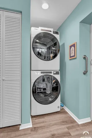 $618,000 | 15339 Lake Road 2, Gardner, KS 66030