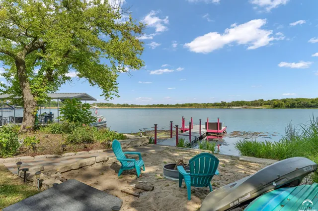 $618,000 | 15339 Lake Road 2, Gardner, KS 66030