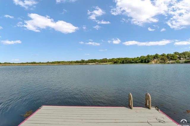 $618,000 | 15339 Lake Road 2, Gardner, KS 66030