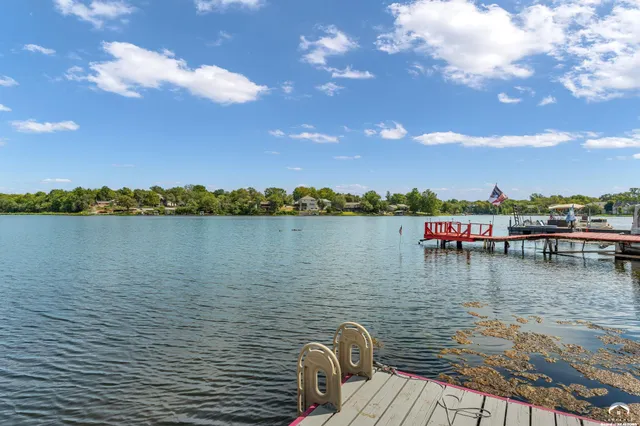 $618,000 | 15339 Lake Road 2, Gardner, KS 66030