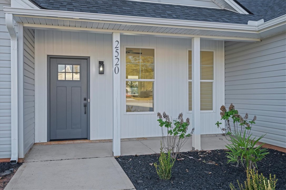 2520 Fleming Drive Anderson, SC 29621 - Photo 2 of 30