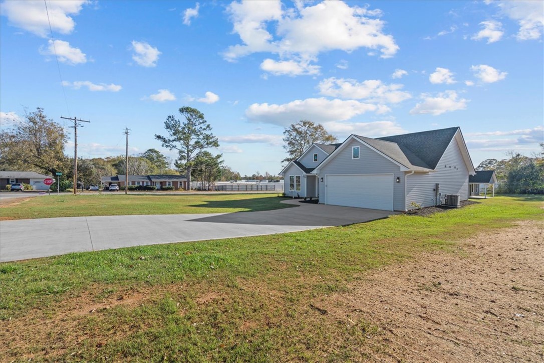 2520 Fleming Drive Anderson, SC 29621 - Photo 3 of 30