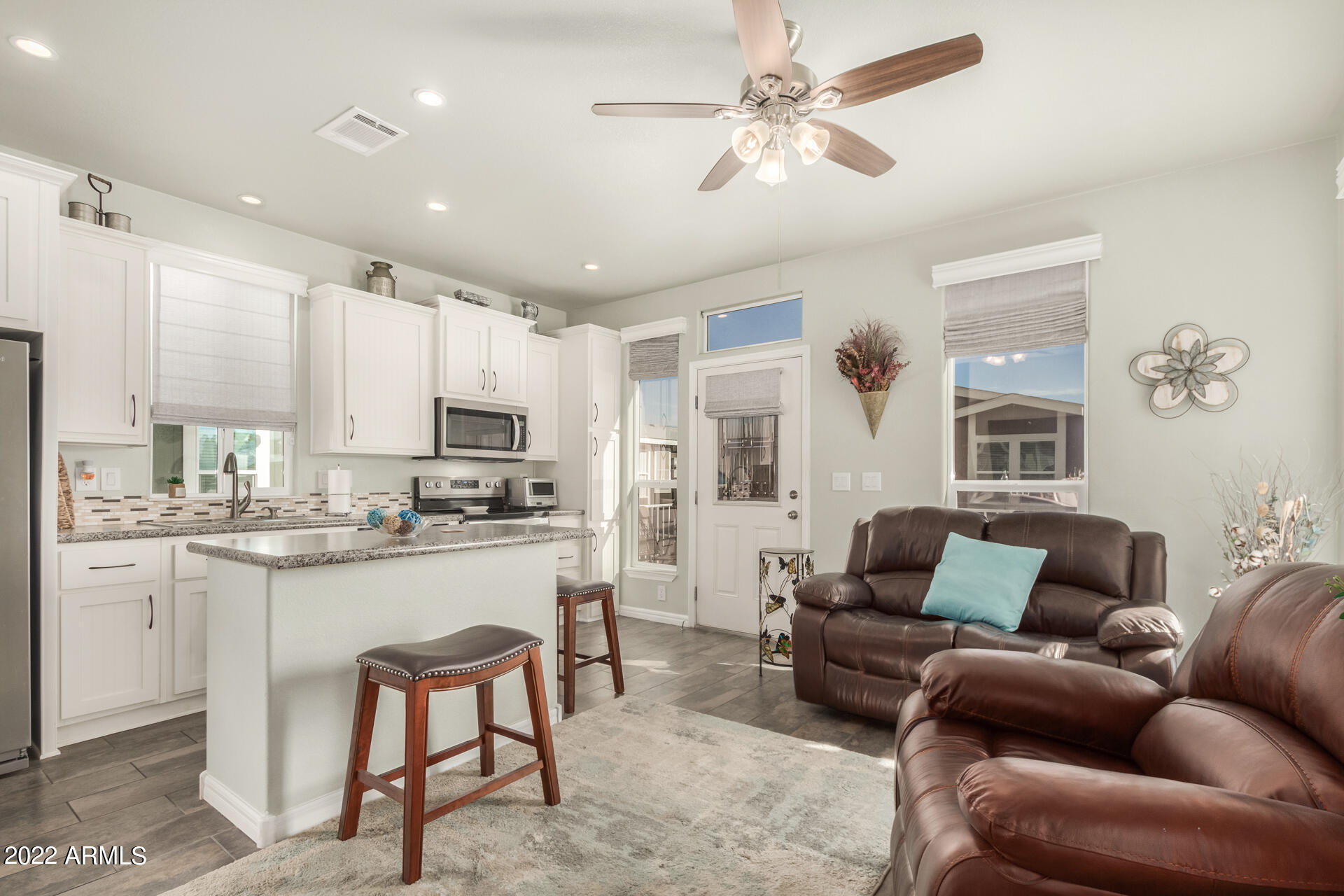 8865 East Baseline Road, Unit 442 Mesa, AZ 85209 - Photo 7 of 38 Great room