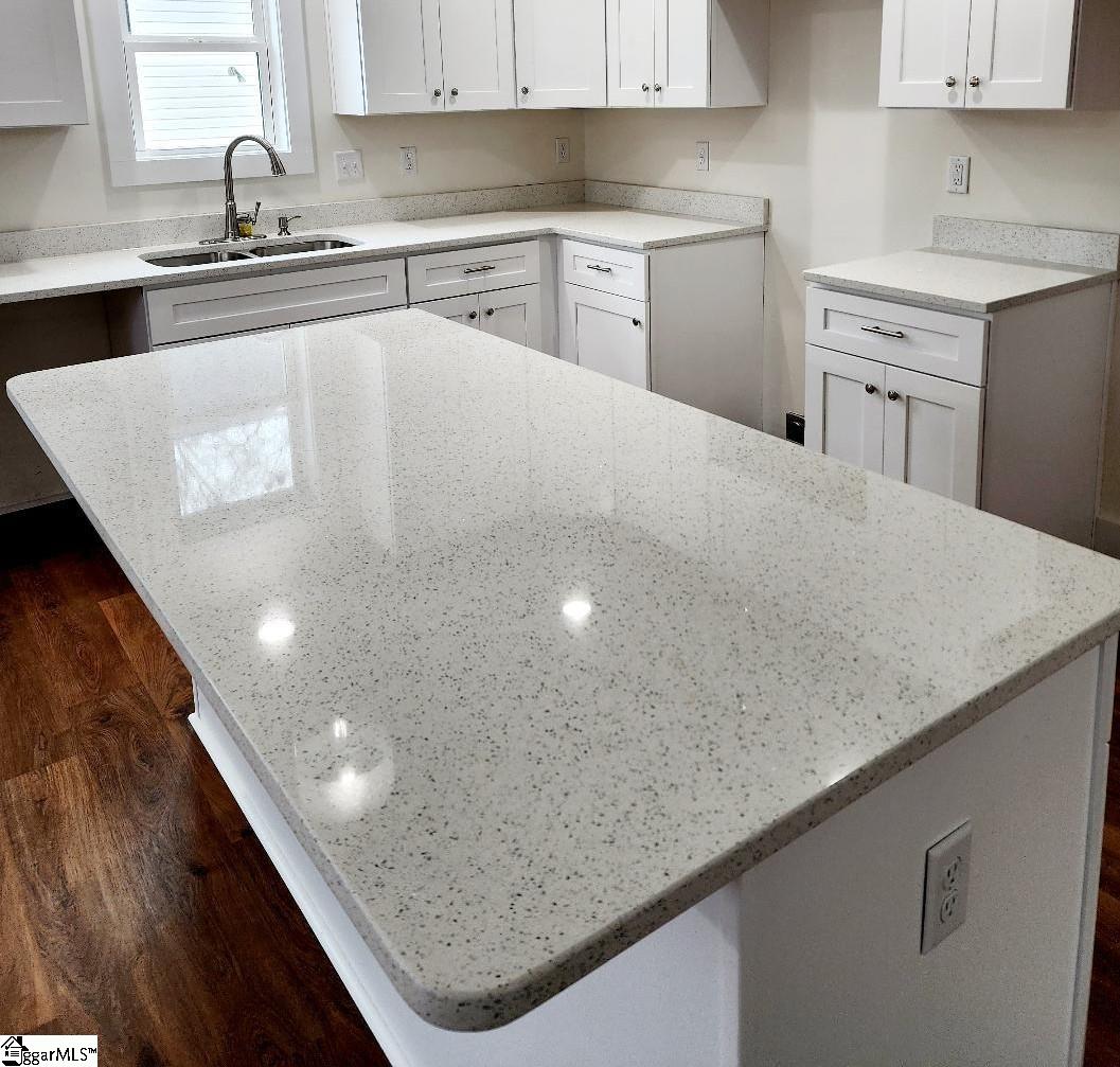 200 Broadus Street Greer, SC 29651 - Photo 9 of 27