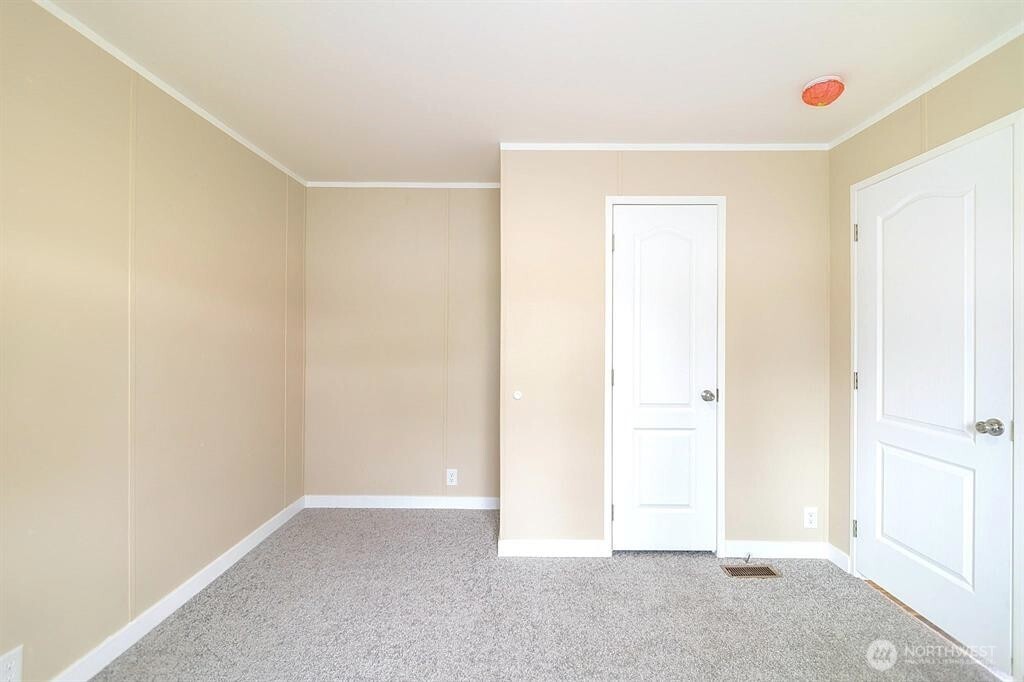 840 West 1st Street, Unit 29 Cheney, WA 99004 - Photo 16 of 20 a view of an empty room