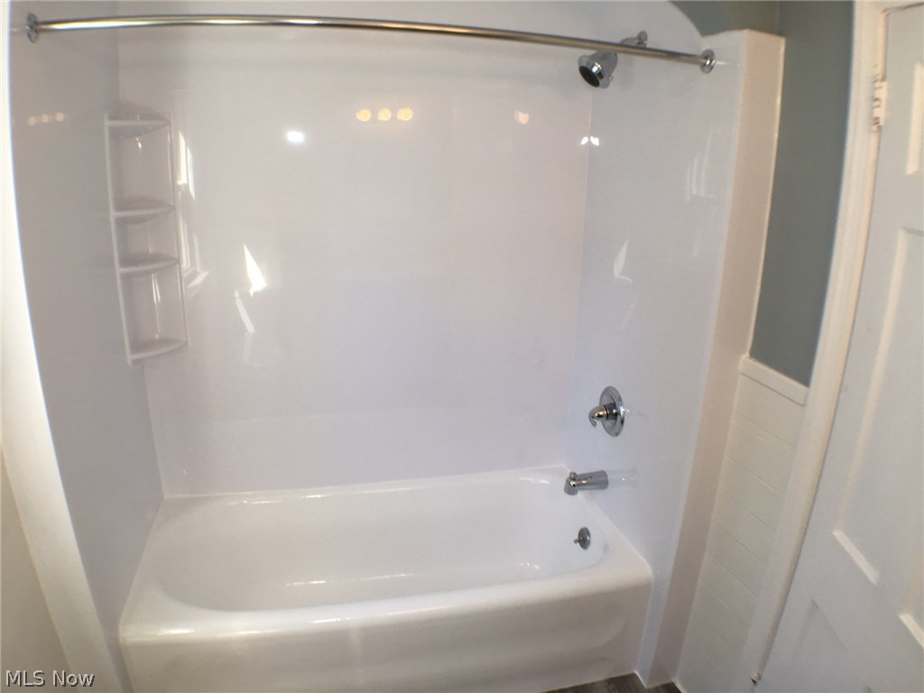 3618 Cedarbrook Road Cleveland, OH 44118 - Photo 19 of 34