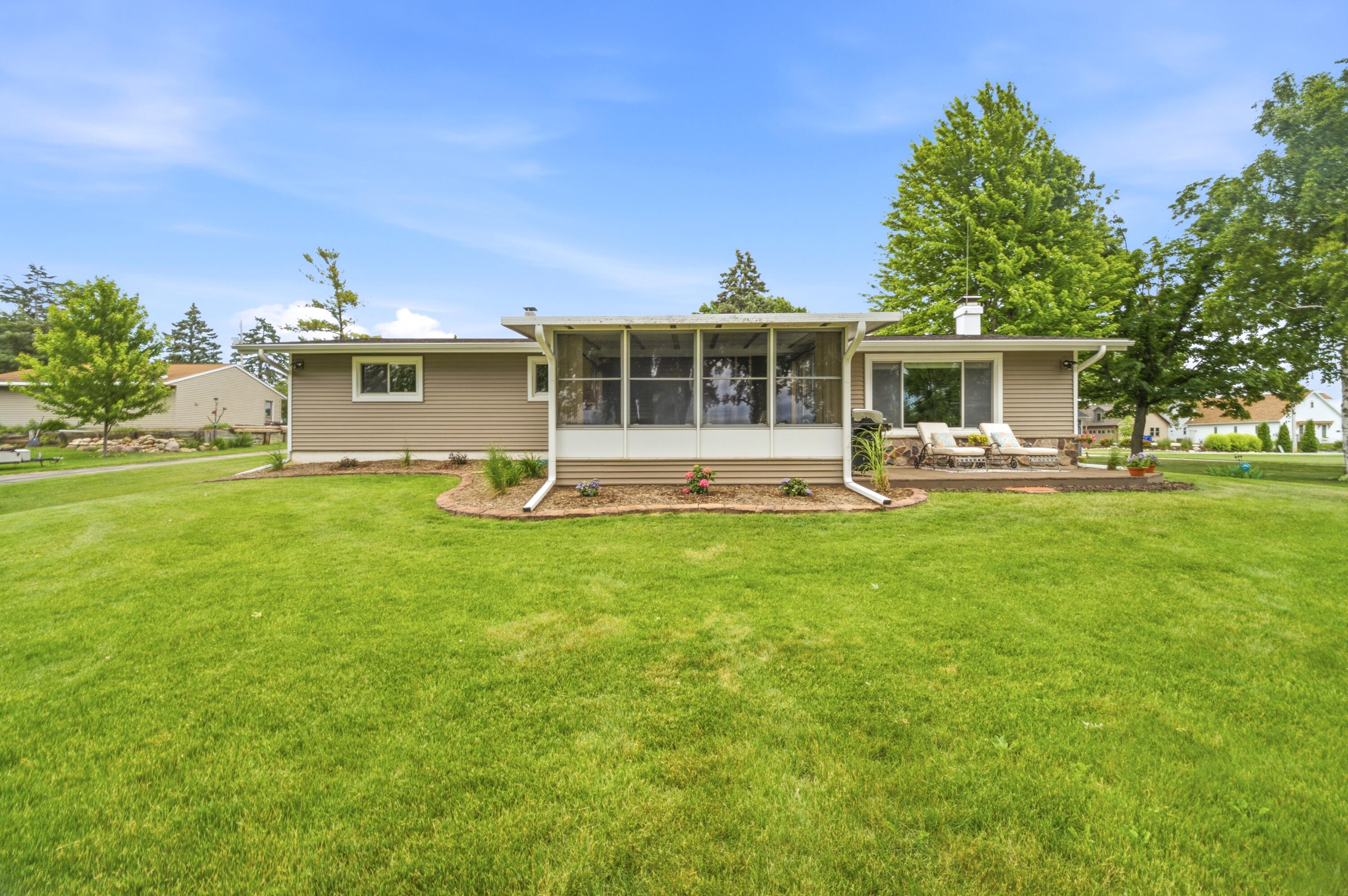 6121 Black Wolf Point Road Black Wolf, WI 54902 - Photo 43 of 85 Back of House View