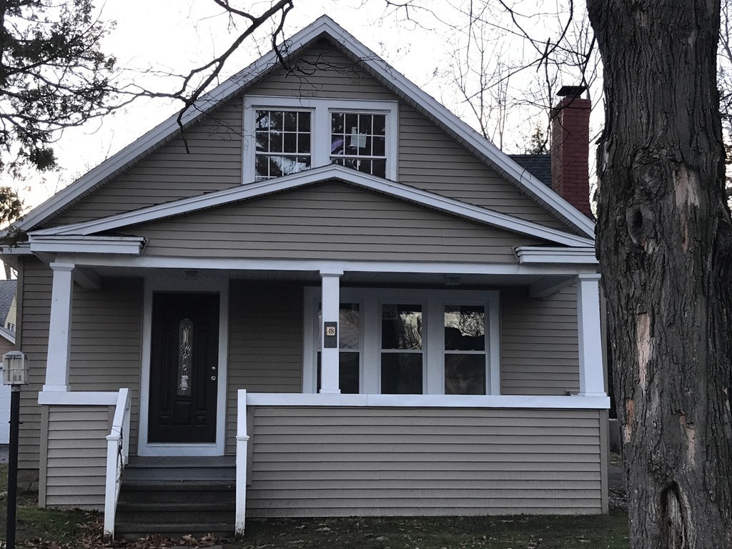 48 Thorndyke Street Springfield, MA 01118 - Photo 2 of 19 Gallery Image 2