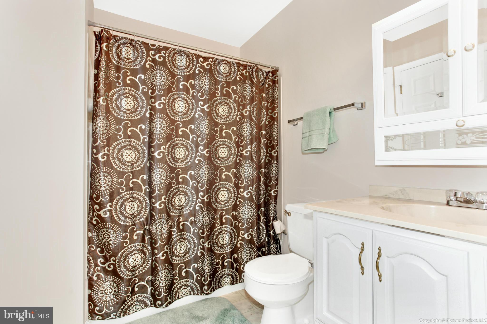 2417 Clydesdale Road Finksburg, MD 21048 - Photo 20 of 29 Bath (Master)