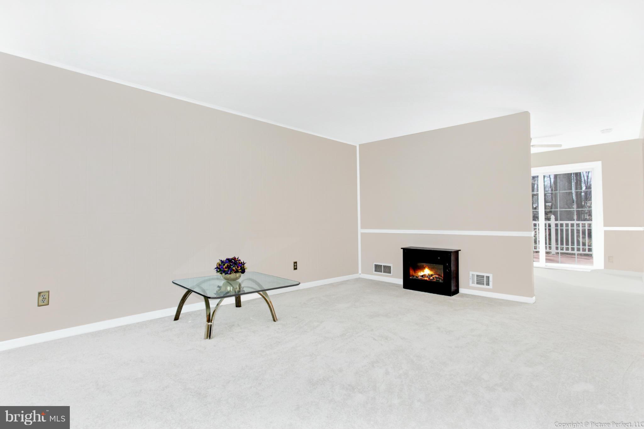 2417 Clydesdale Road Finksburg, MD 21048 - Photo 5 of 29 Living Room